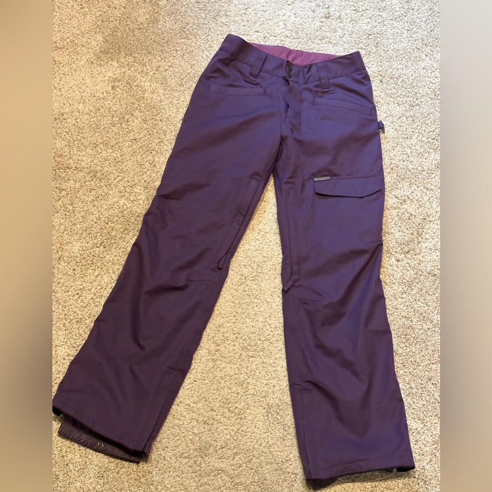 Empyre waterproof snowboard ski cargo Snow pants sz M Purple EUC